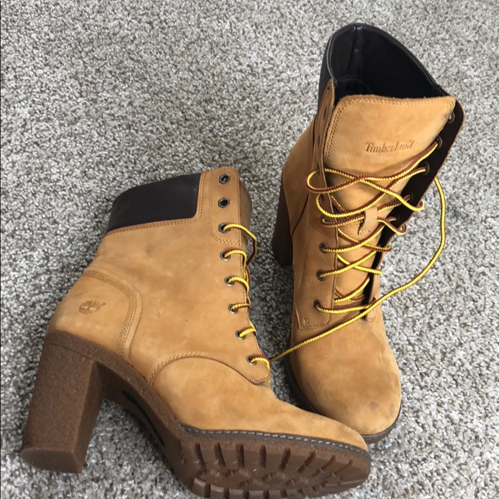 TIMBERLAND HEELED BOOTS